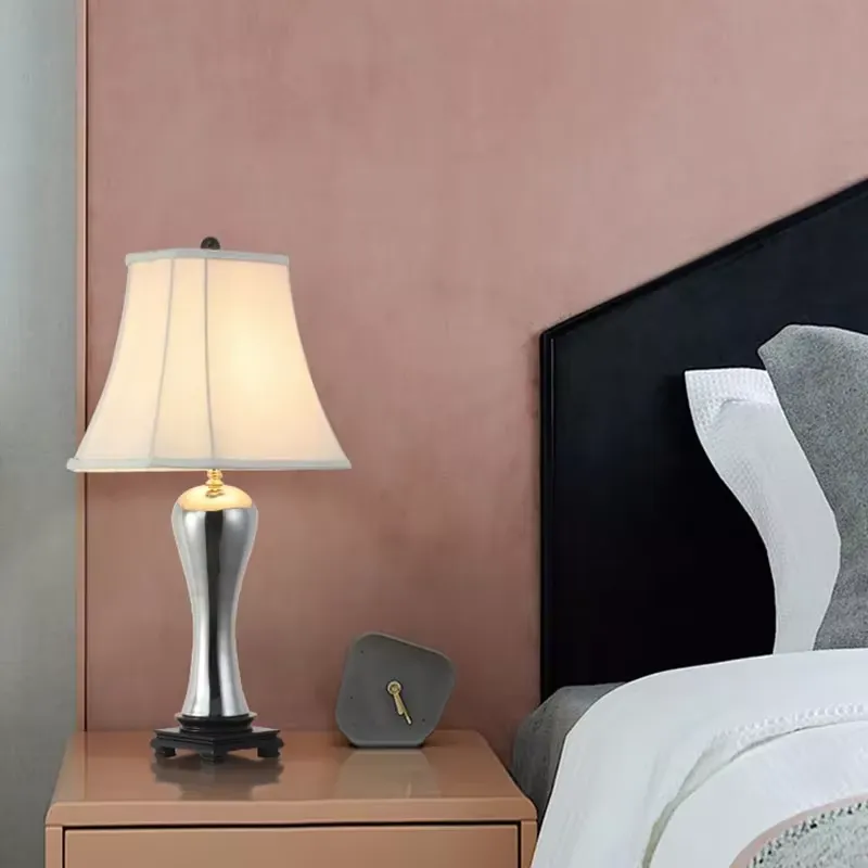 Luminária de mesa LED moderna  - Lighting Decor Bedroom avaliação e preço